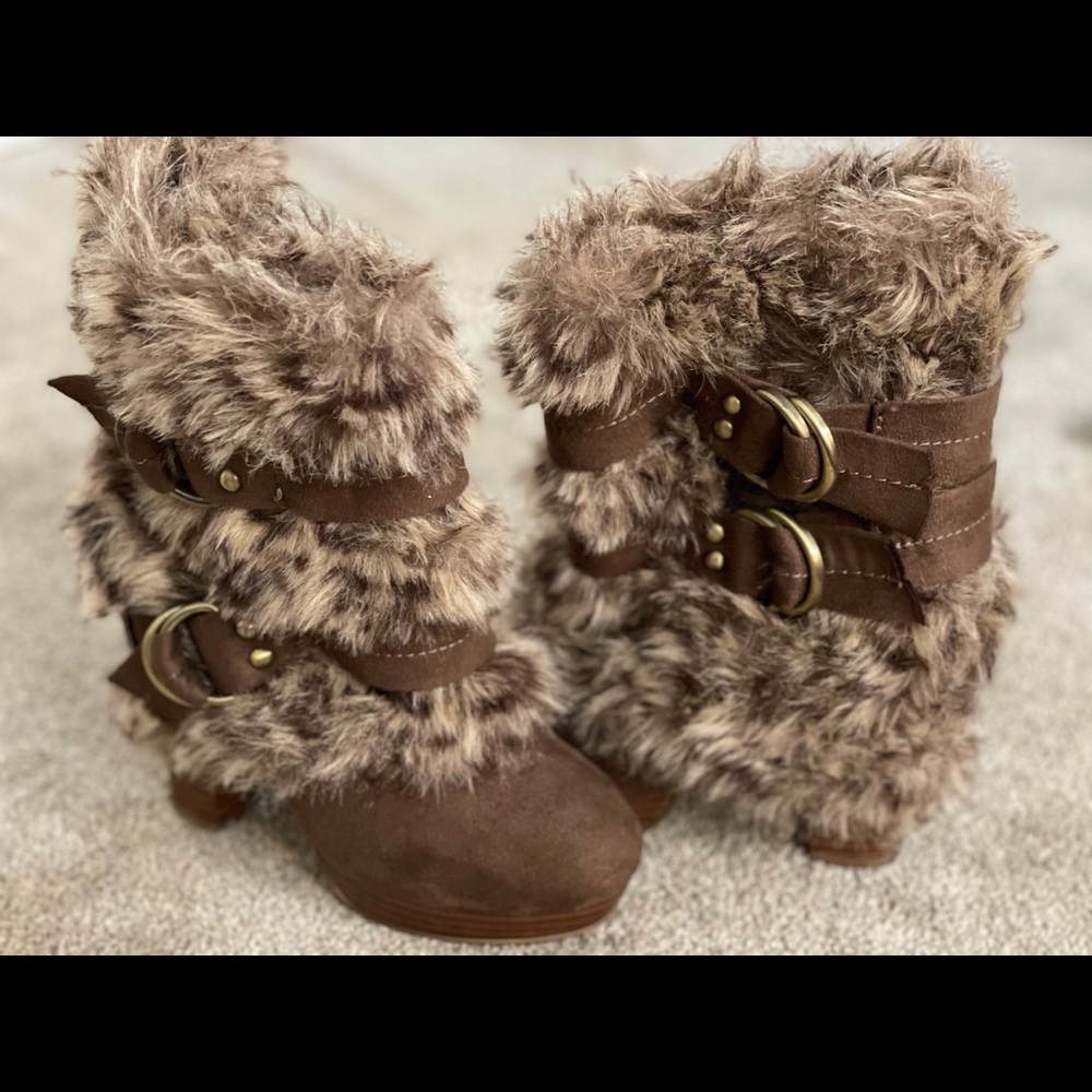 Great condition.. worn twice